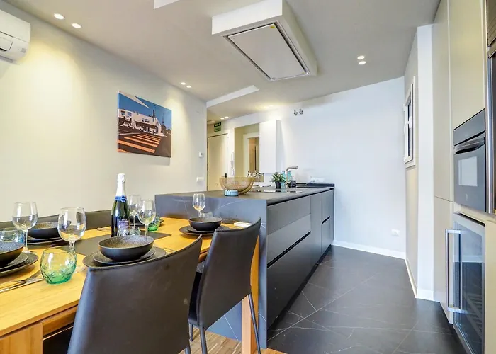 Paradise By Hello Homes *