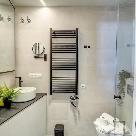 Paradise By Hello Homes Apartament