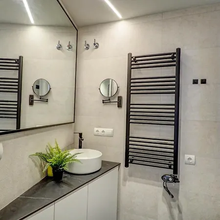 Paradise By Hello Homes סיטגס